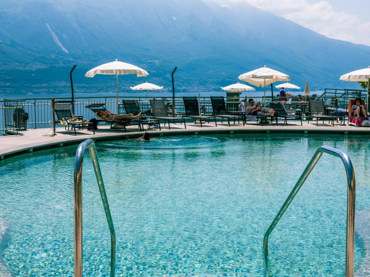 Hotel Cristina Limone sul Garda Exterior photo