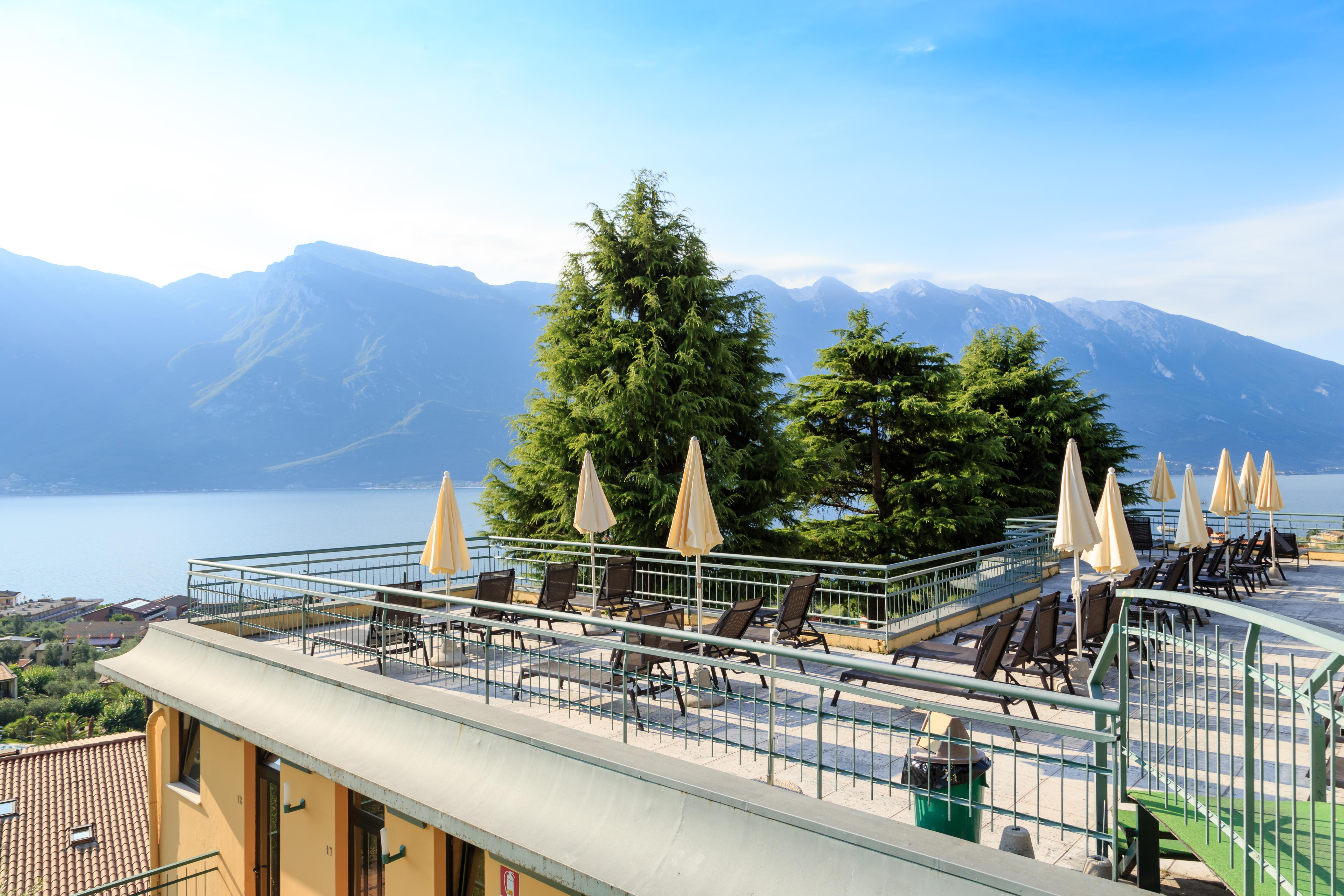 Hotel Cristina Limone sul Garda Exterior photo