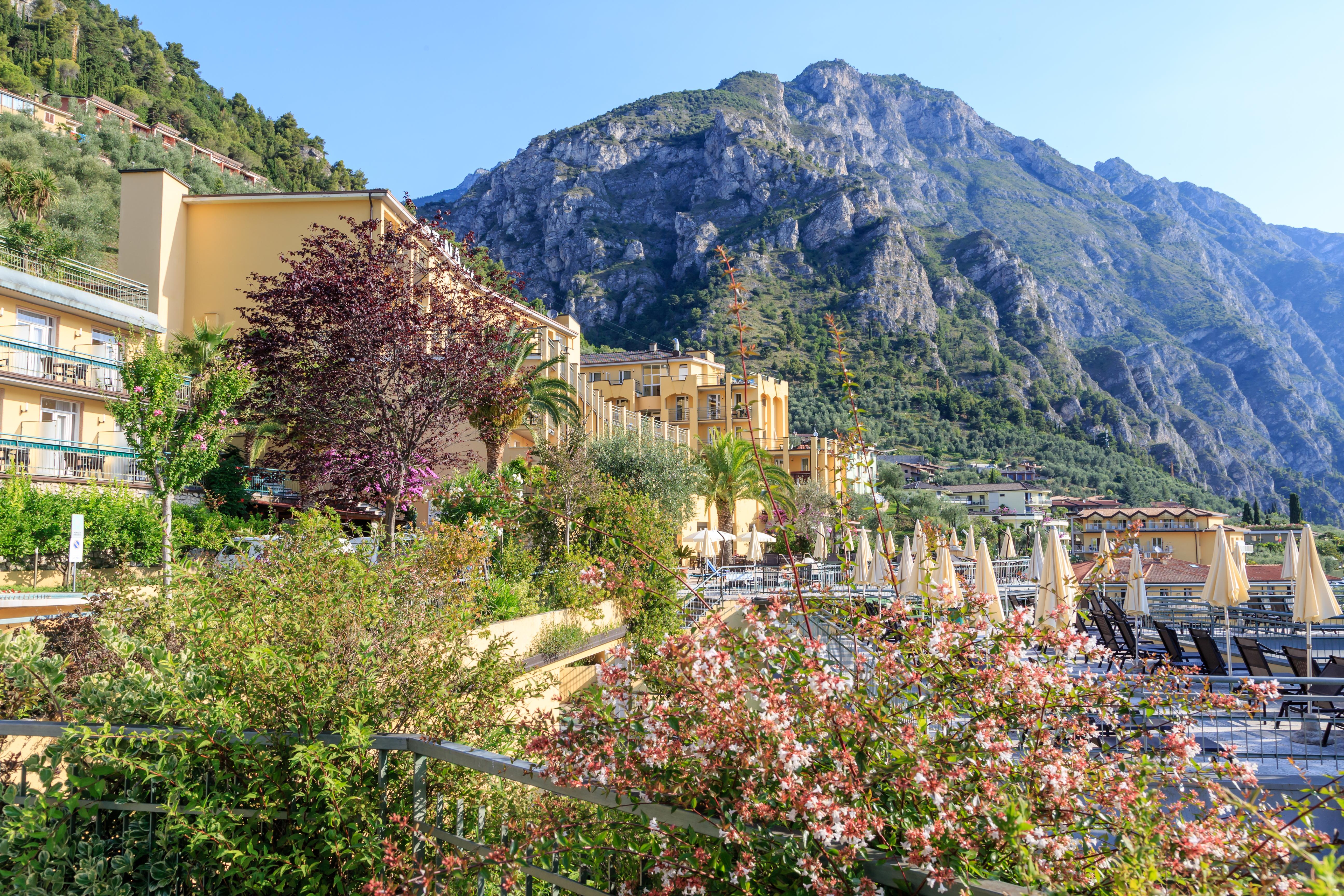 Hotel Cristina Limone sul Garda Exterior photo