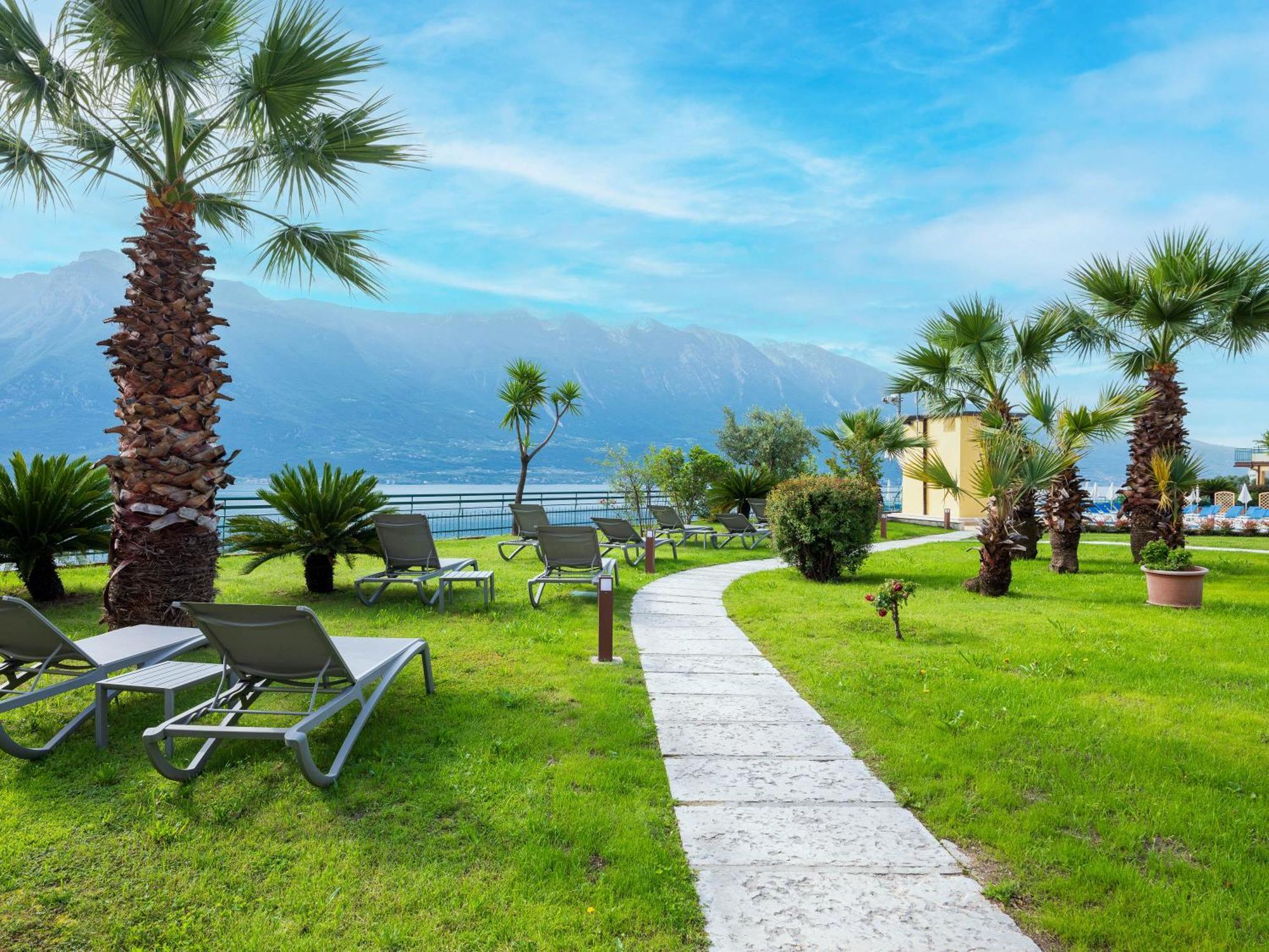 Hotel Cristina Limone sul Garda Exterior photo